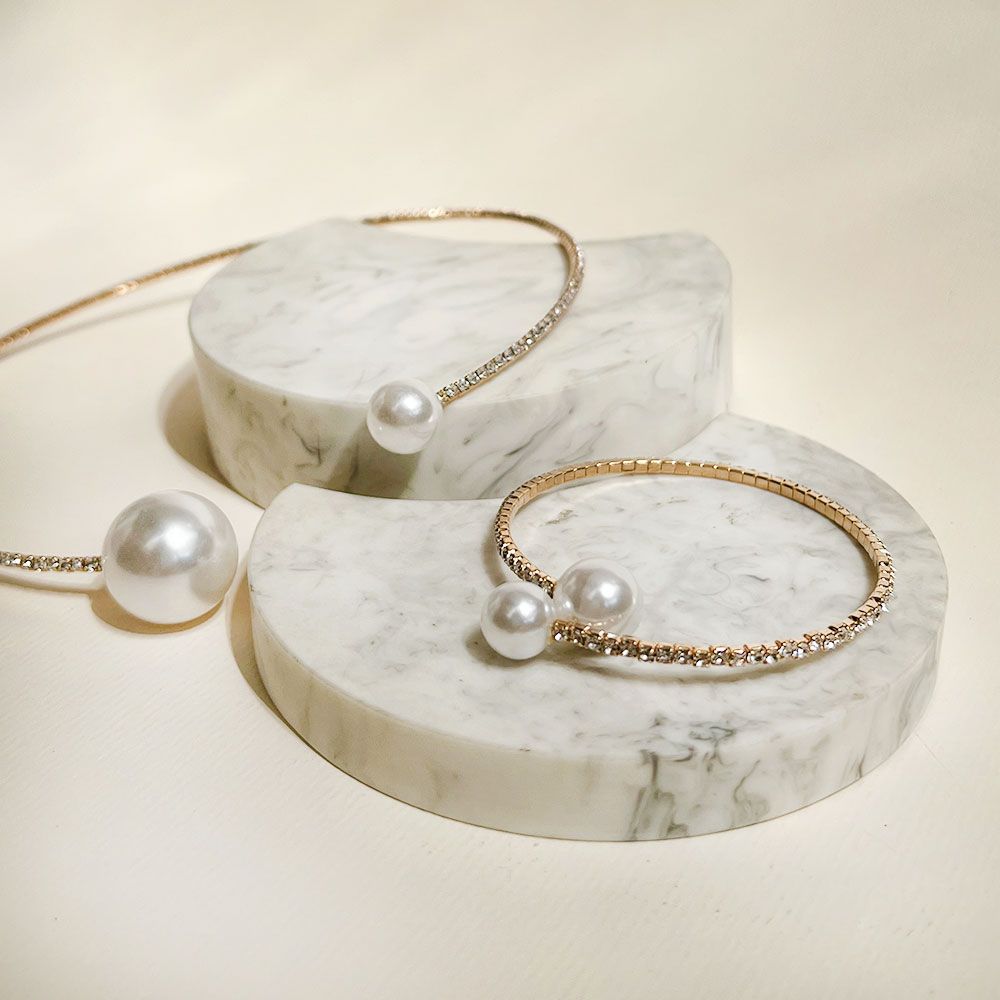 ست گردنبند و بنگل نگین مروارید طلایی