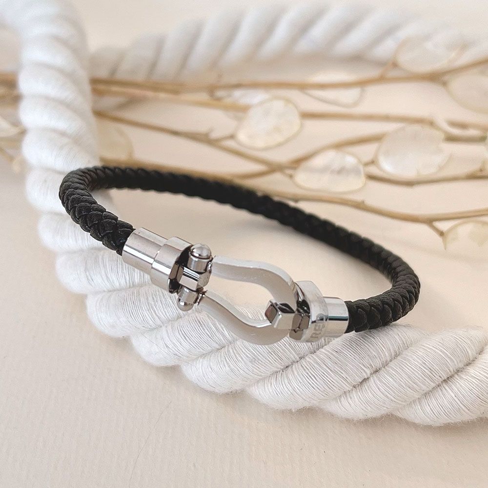  نقره ای با بند مشکی 