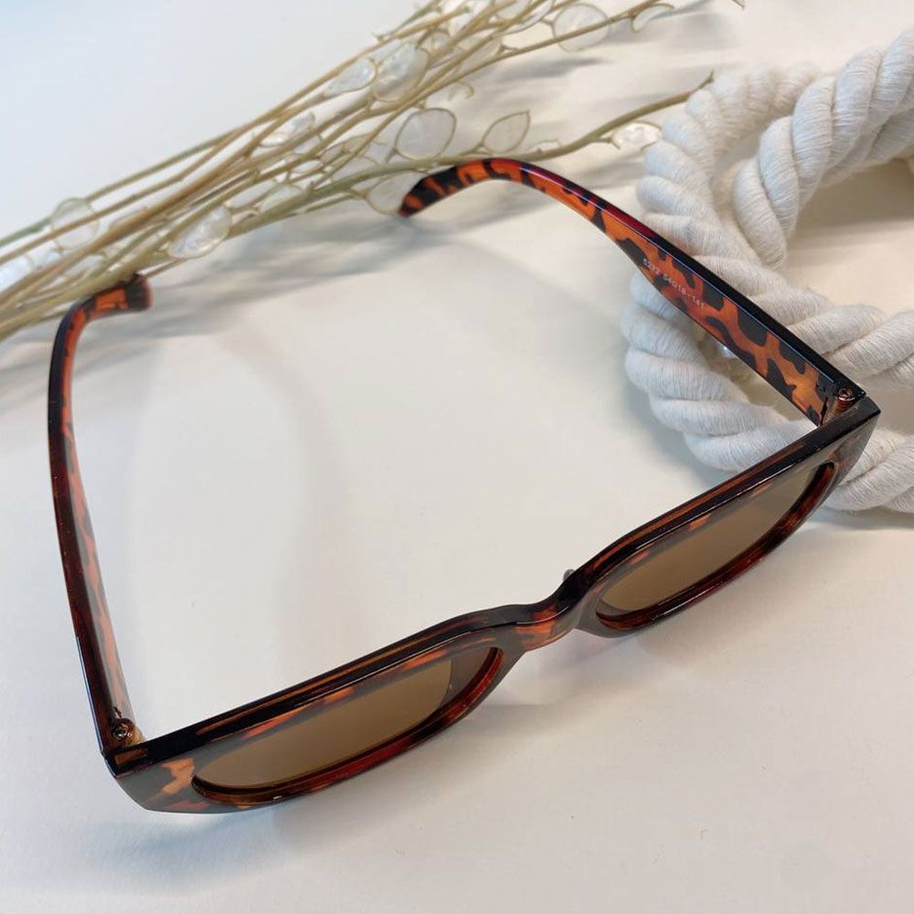 عینک آفتابی طرح پلنگی قهوه‌ای 