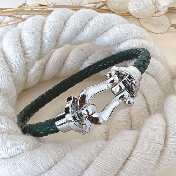 دستبند امگا نقره ای بند سبز 