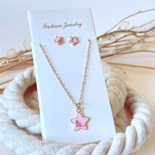 ست گردنبند و گوشواره ستاره ای 