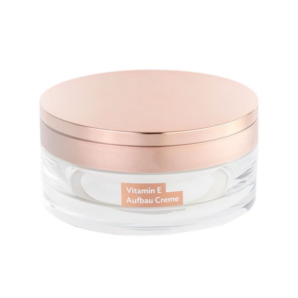 کرم مرطوب کننده مغذی ویتامین E