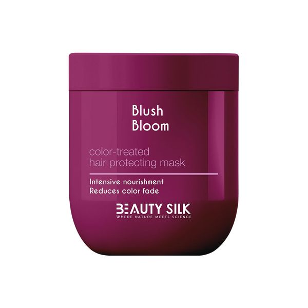 ماسک با آبکشی مناسب موی رنگ شده