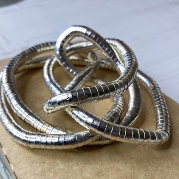 دستبند ماری منعطف نقره ای