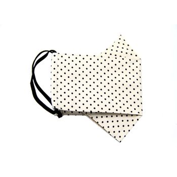 ماسک پارچه‌ای چهارلایه طرح خال‌دار کرم روشن