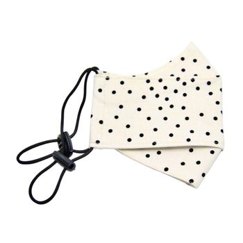 ماسک پارچه ای چهار لایه کرم طرح خال خال درشت